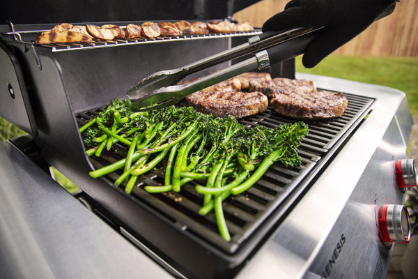Weber GENESIS E-315 Gas Grill (Natural Gas)