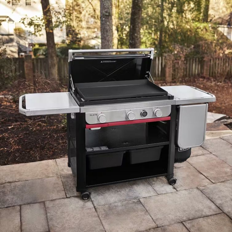 Slate™ 30" Rust-Resistant Griddle with extendable side table 3 Burners | Liquid Propane