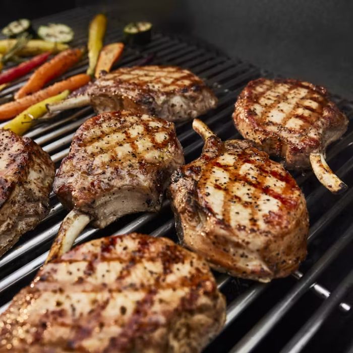 Weber Genesis® E-330 Gas Grill Stealth® Edition (Natural Gas) 3 Burners | Natural Gas