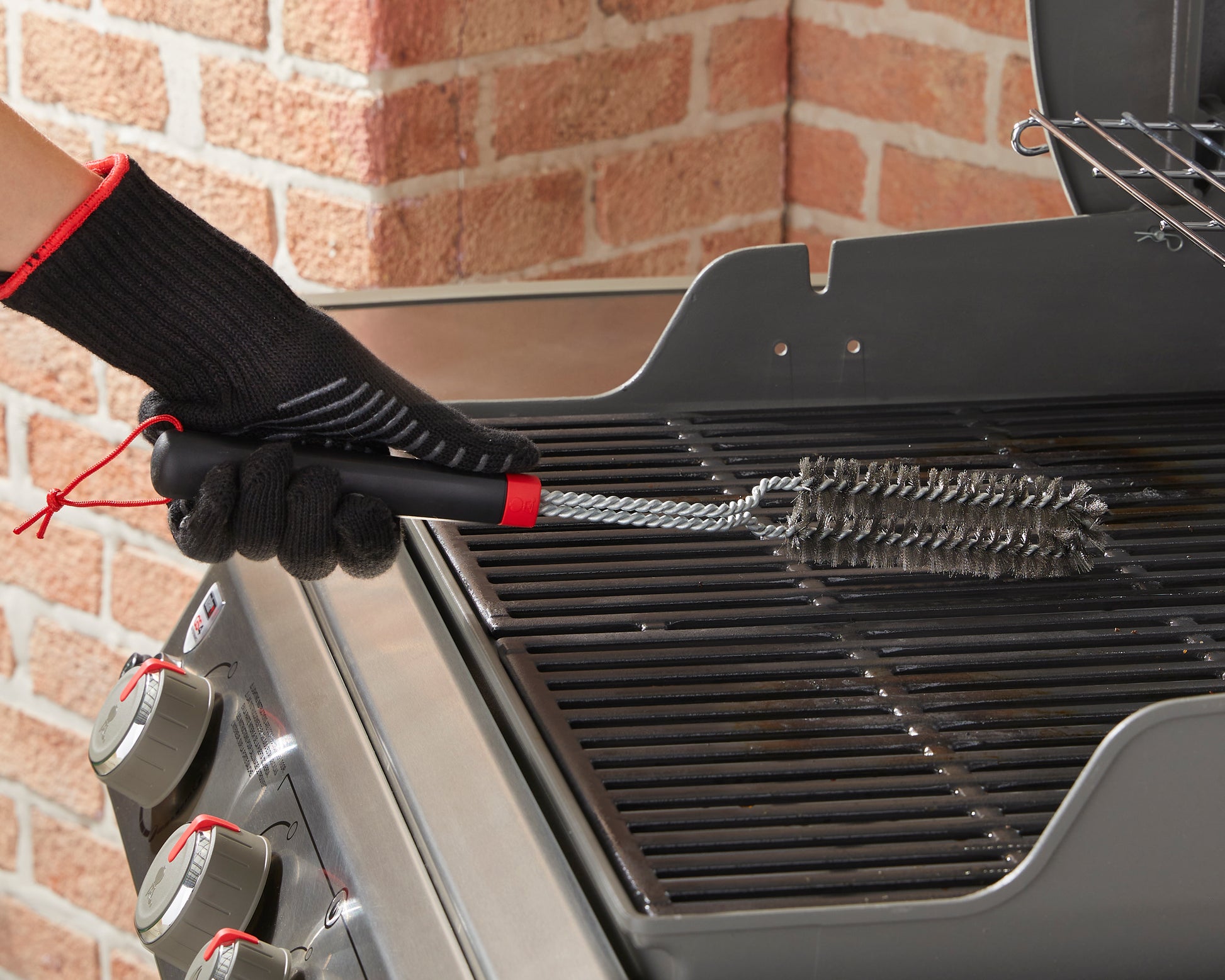 Weber Grill Brush 18” Detail Weber Chilliwack BBQ Supply