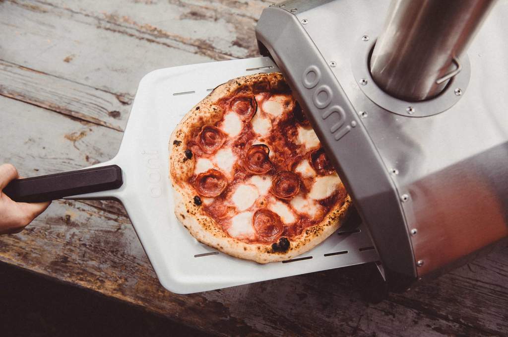 Ooni Karu 12 Wood and Charcoal-Fired Portable Pizza Oven Ooni Chilliwack BBQ Supply