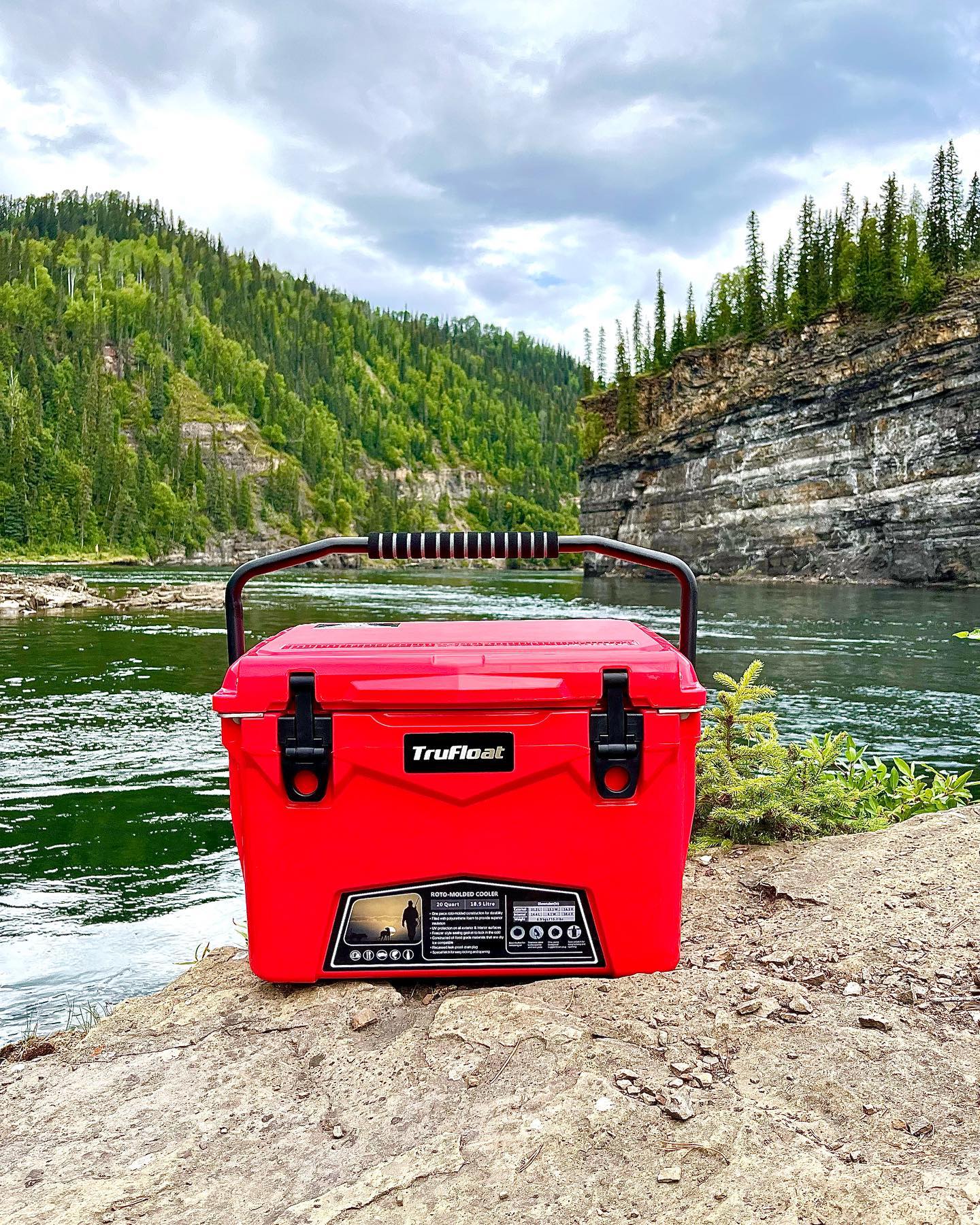 TruFloat 45QT Cooler- Red