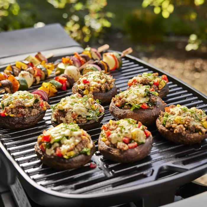 Weber Q 1000N Gas Grill -Liquid Propane Midnight Black