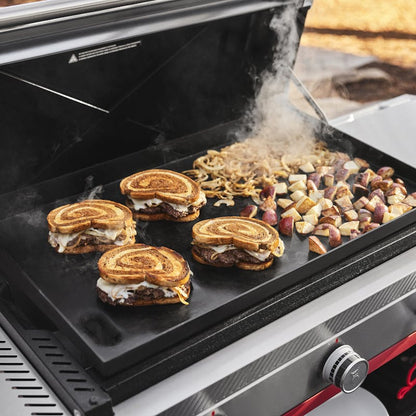Weber Slate™ 30" Rust-Resistant Griddle 3 Burners | Liquid Propane