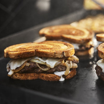 Weber Slate™ 30" Rust-Resistant Griddle 3 Burners | Liquid Propane